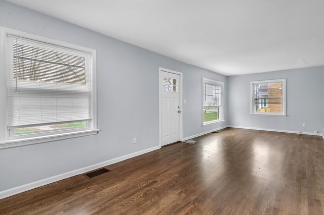 8215 Hohman Avenue, Munster, IN 46321