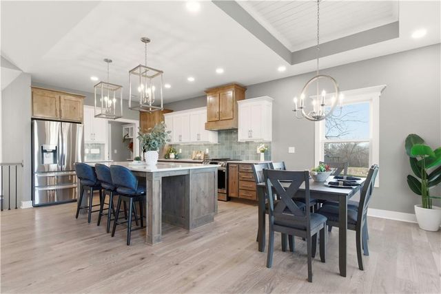 17860 Clearview Drive, Leavenworth, KS 66048