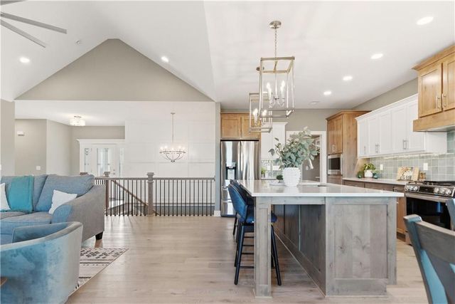 17860 Clearview Drive, Leavenworth, KS 66048