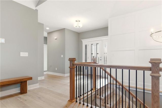 17860 Clearview Drive, Leavenworth, KS 66048