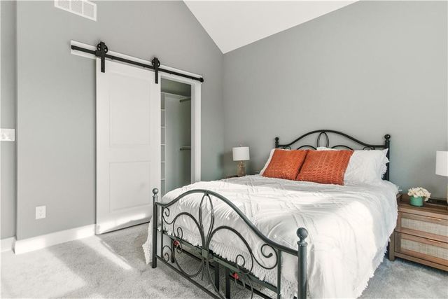 17860 Clearview Drive, Leavenworth, KS 66048