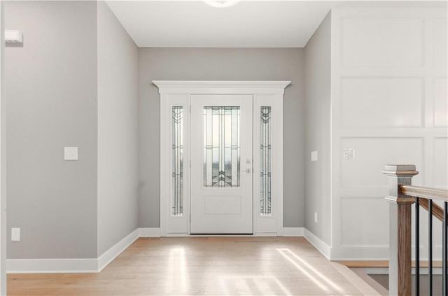 17860 Clearview Drive, Leavenworth, KS 66048