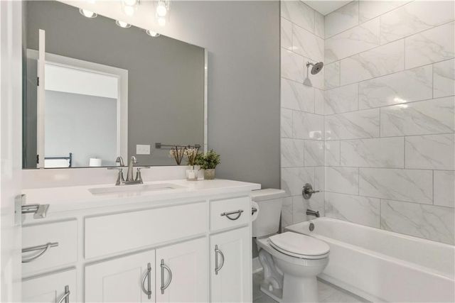 17860 Clearview Drive, Leavenworth, KS 66048