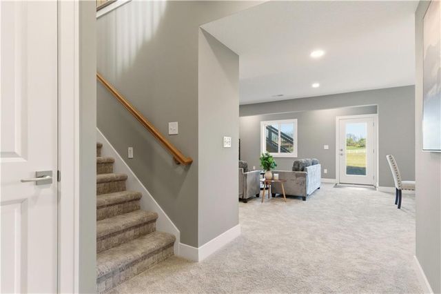 17860 Clearview Drive, Leavenworth, KS 66048