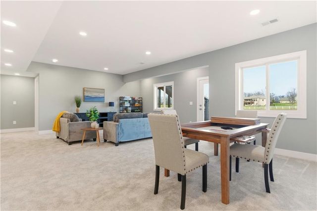 17860 Clearview Drive, Leavenworth, KS 66048