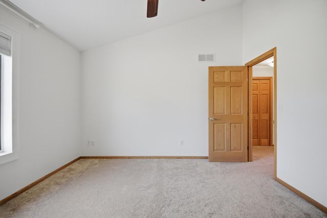 1406 26th Street SW, Austin, MN 55912