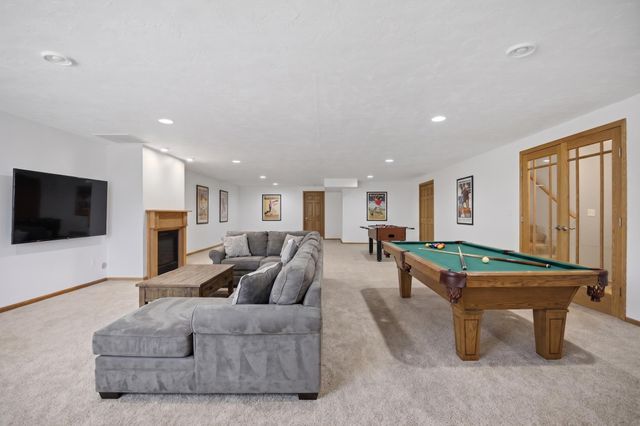 1406 26th Street SW, Austin, MN 55912