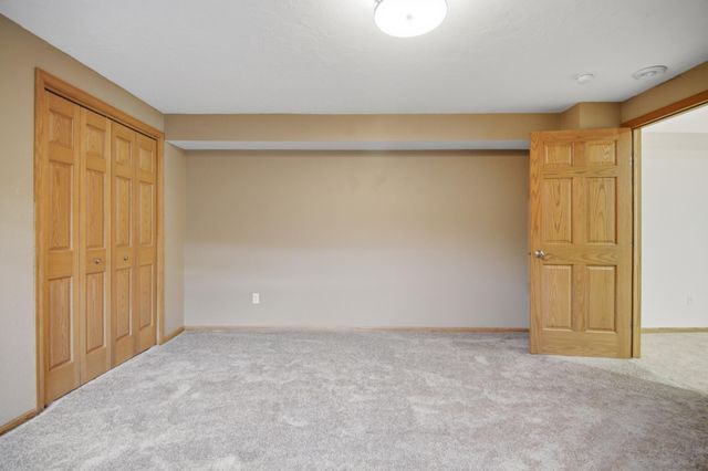 1406 26th Street SW, Austin, MN 55912