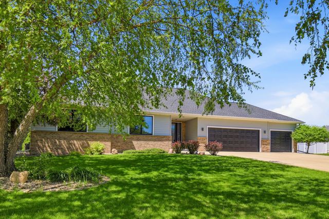 1406 26th Street SW, Austin, MN 55912