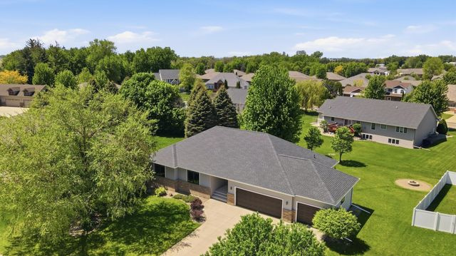1406 26th Street SW, Austin, MN 55912