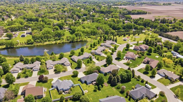 1406 26th Street SW, Austin, MN 55912
