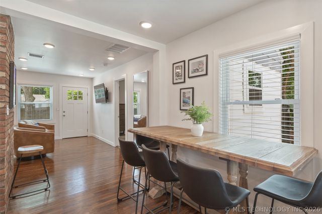 938 S Sandusky Avenue, Tulsa, OK 74112