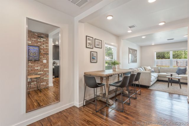 938 S Sandusky Avenue, Tulsa, OK 74112