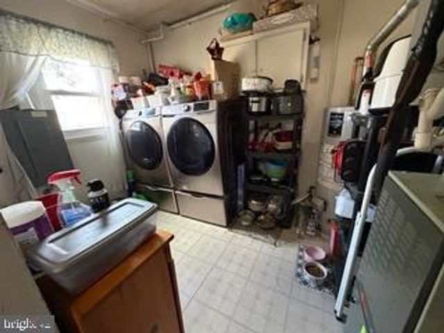 729 WOODTOP RD, Wilmington, DE 19804
