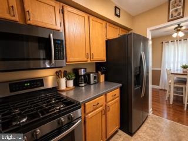 729 WOODTOP RD, Wilmington, DE 19804