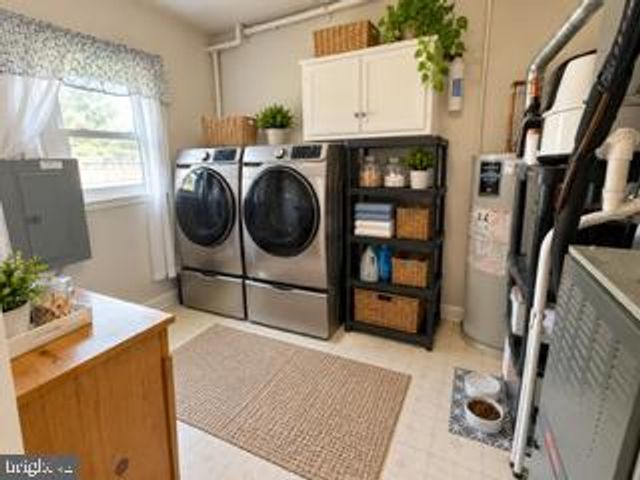 729 WOODTOP RD, Wilmington, DE 19804