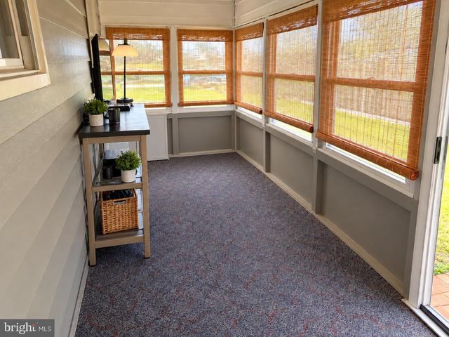 729 WOODTOP RD, Wilmington, DE 19804