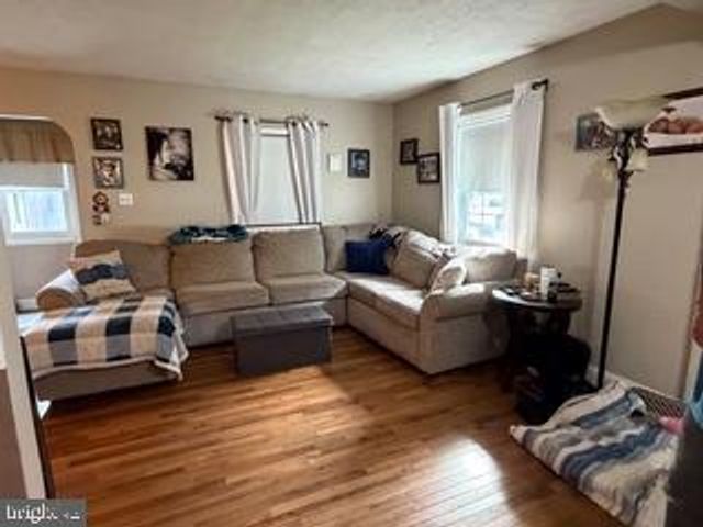 729 WOODTOP RD, Wilmington, DE 19804