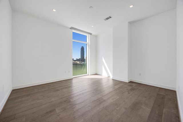 4521 San Felipe Street 1704, Houston, TX 77027