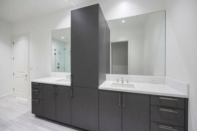 4521 San Felipe Street 1704, Houston, TX 77027