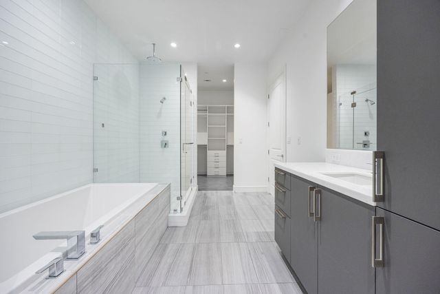 4521 San Felipe Street 1704, Houston, TX 77027