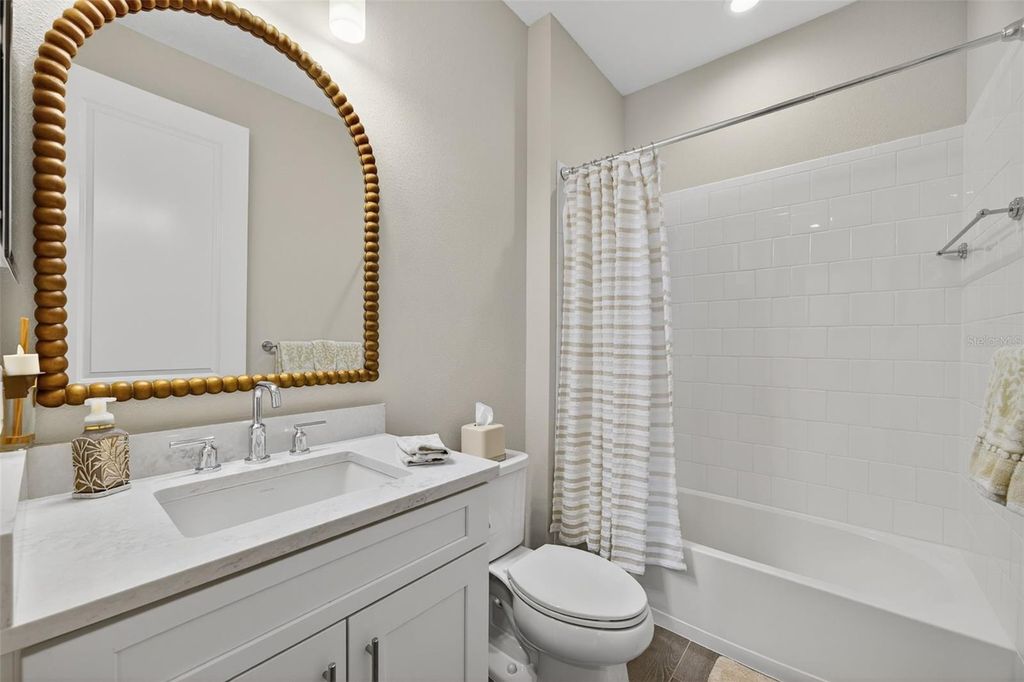 Image 22 of property listing at 12735 AQUAMARINE AVENUE, Bradenton, FL 34211