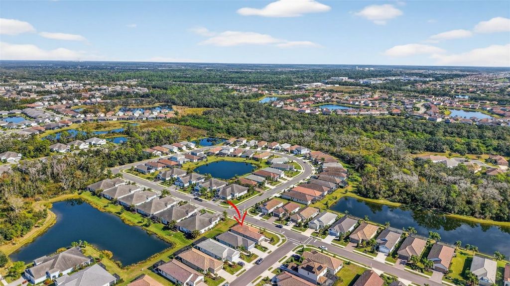 Image 31 of property listing at 12735 AQUAMARINE AVENUE, Bradenton, FL 34211