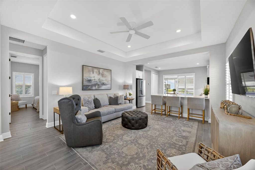 Image 5 of property listing at 12735 AQUAMARINE AVENUE, Bradenton, FL 34211