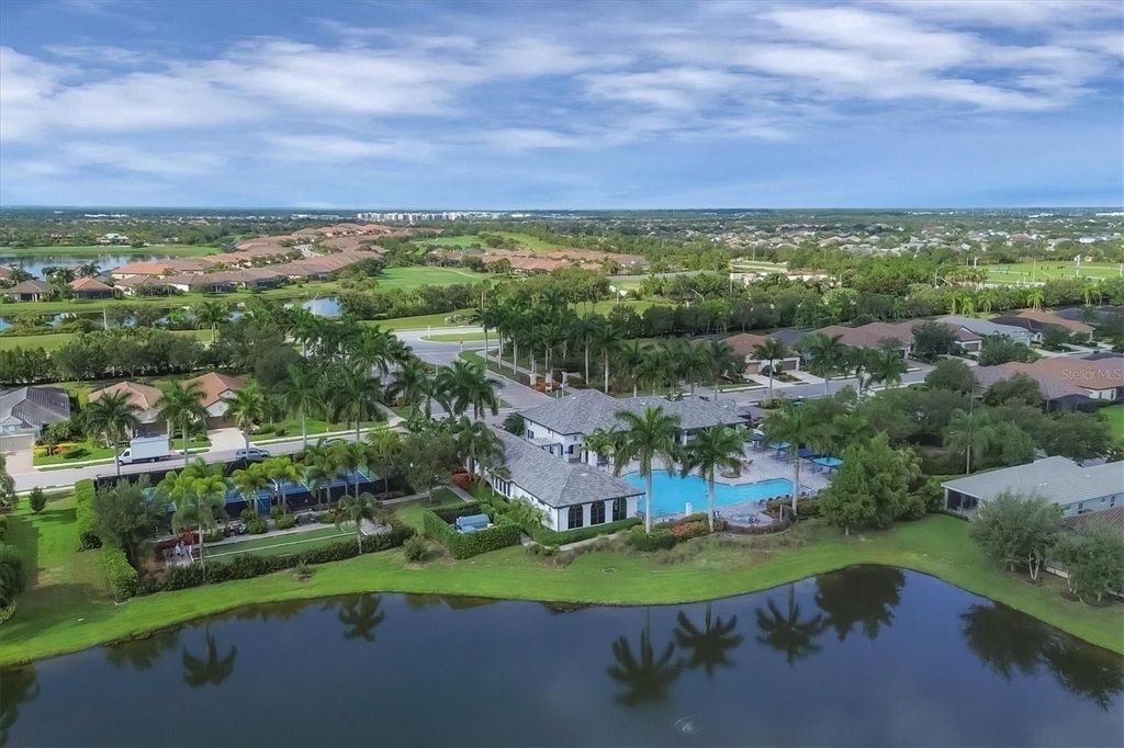 Image 50 of property listing at 12735 AQUAMARINE AVENUE, Bradenton, FL 34211