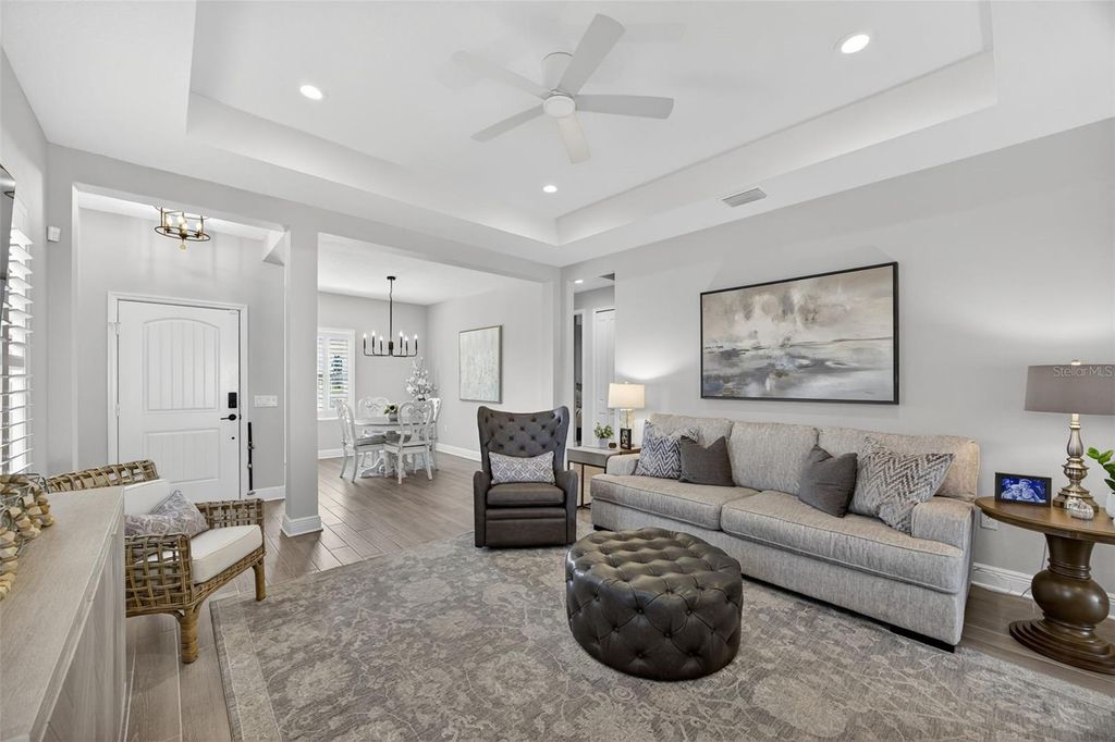 Image 6 of property listing at 12735 AQUAMARINE AVENUE, Bradenton, FL 34211