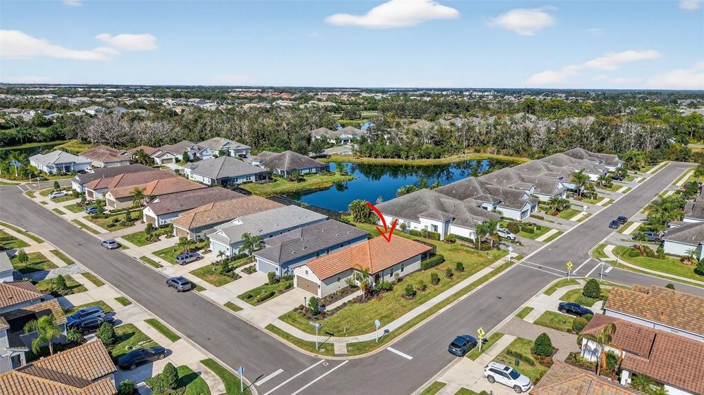 Image 54 of property listing at 12735 AQUAMARINE AVENUE, Bradenton, FL 34211