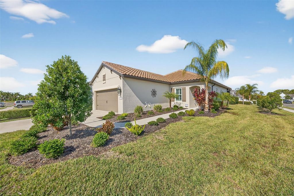 Image 56 of property listing at 12735 AQUAMARINE AVENUE, Bradenton, FL 34211