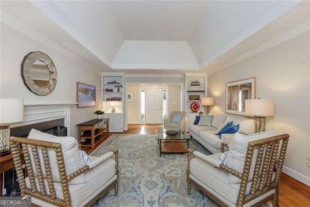 450 Greenlaurel Drive NE, Sandy Springs, GA 30342