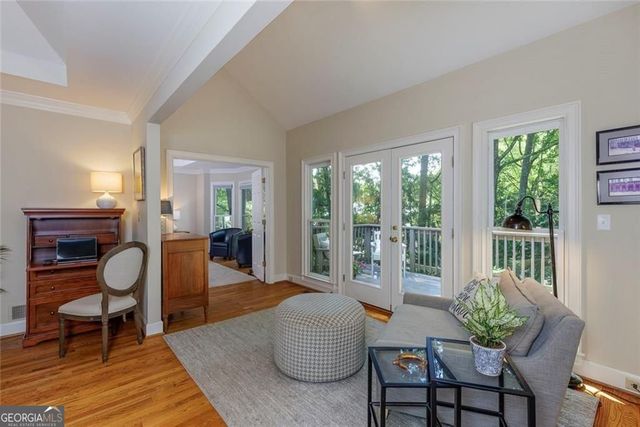 450 Greenlaurel Drive NE, Sandy Springs, GA 30342