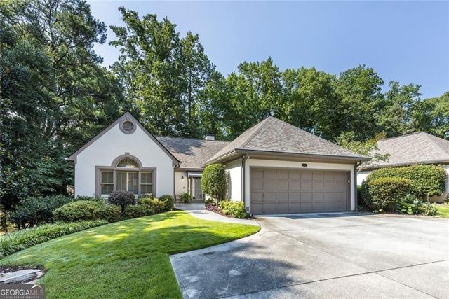 450 Greenlaurel Drive NE, Sandy Springs, GA 30342