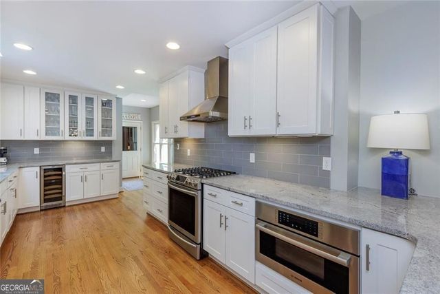 450 Greenlaurel Drive NE, Sandy Springs, GA 30342