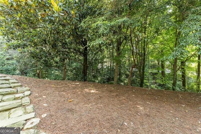 450 Greenlaurel Drive NE, Sandy Springs, GA 30342