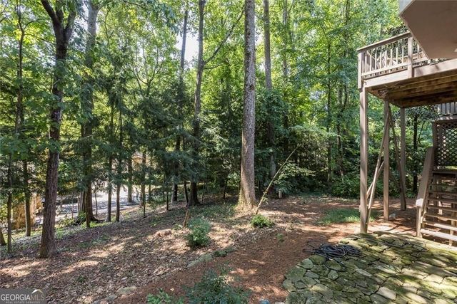 450 Greenlaurel Drive NE, Sandy Springs, GA 30342