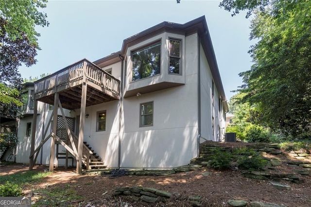 450 Greenlaurel Drive NE, Sandy Springs, GA 30342