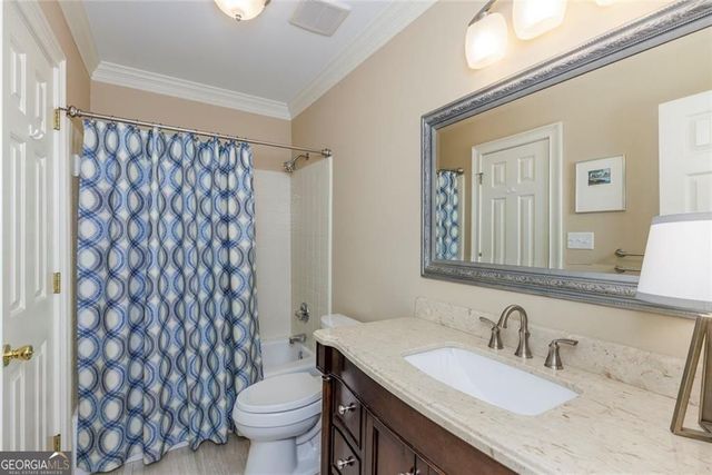 450 Greenlaurel Drive NE, Sandy Springs, GA 30342