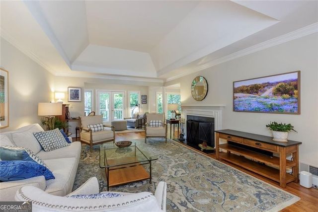 450 Greenlaurel Drive NE, Sandy Springs, GA 30342