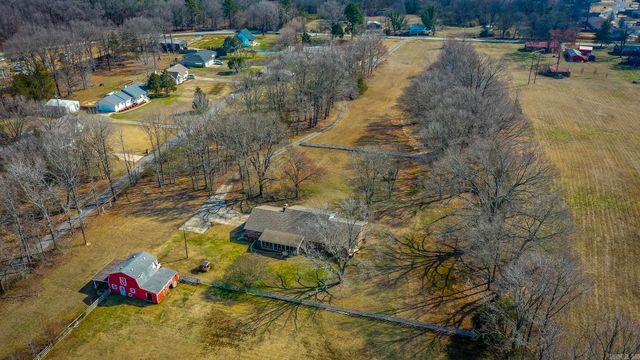 1129 W Main St, Austin, AR 72007