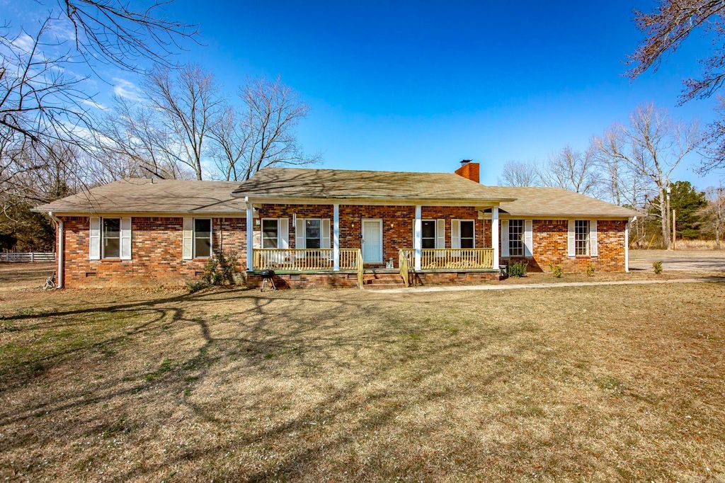 1129 W Main St, Austin, AR 72007