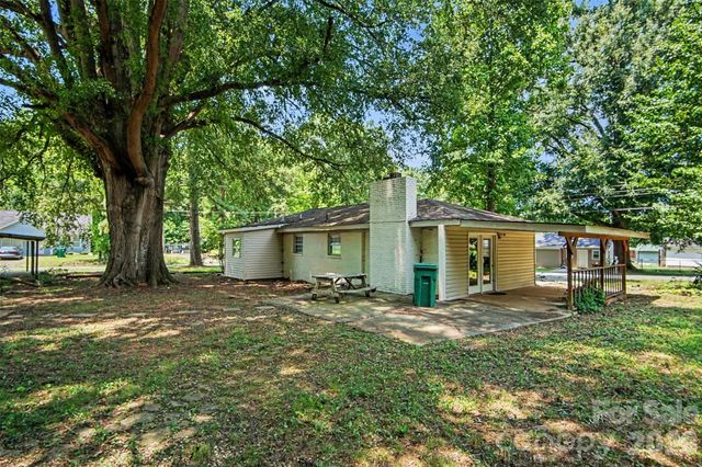 151 Central Avenue, Norwood, NC 28128
