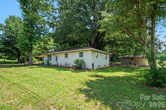 151 Central Avenue, Norwood, NC 28128