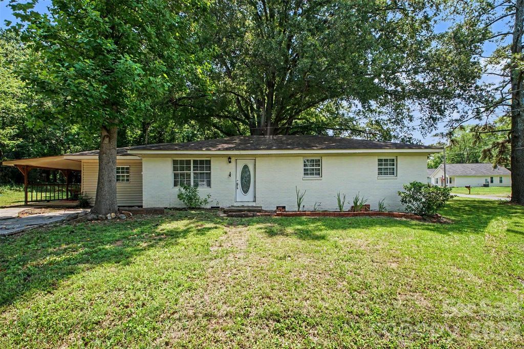 151 Central Avenue, Norwood, NC 28128