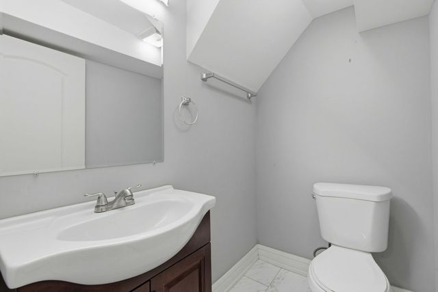 10111 S Eberhart Avenue, Chicago, IL 60628