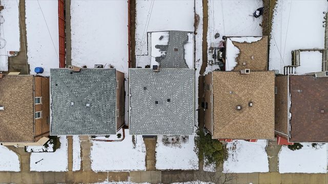 10111 S Eberhart Avenue, Chicago, IL 60628