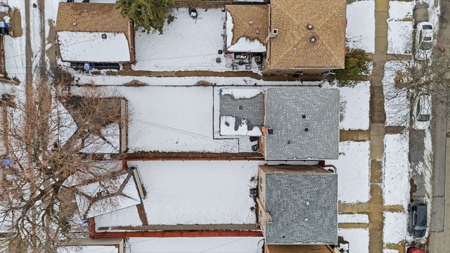 10111 S Eberhart Avenue, Chicago, IL 60628