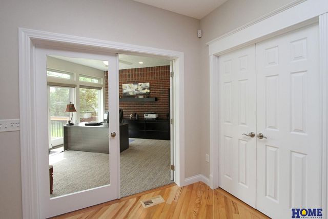 6528 Lone Tree Drive, Lincoln, NE 68512